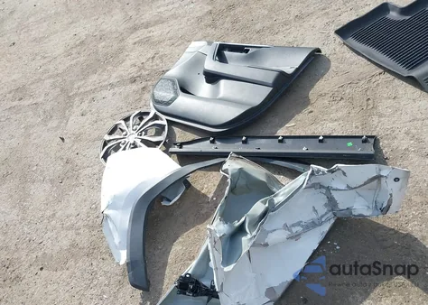 2021 Toyota Rav4 Xle from USA, damaged, VIN 2T3W1RFV9MC095661